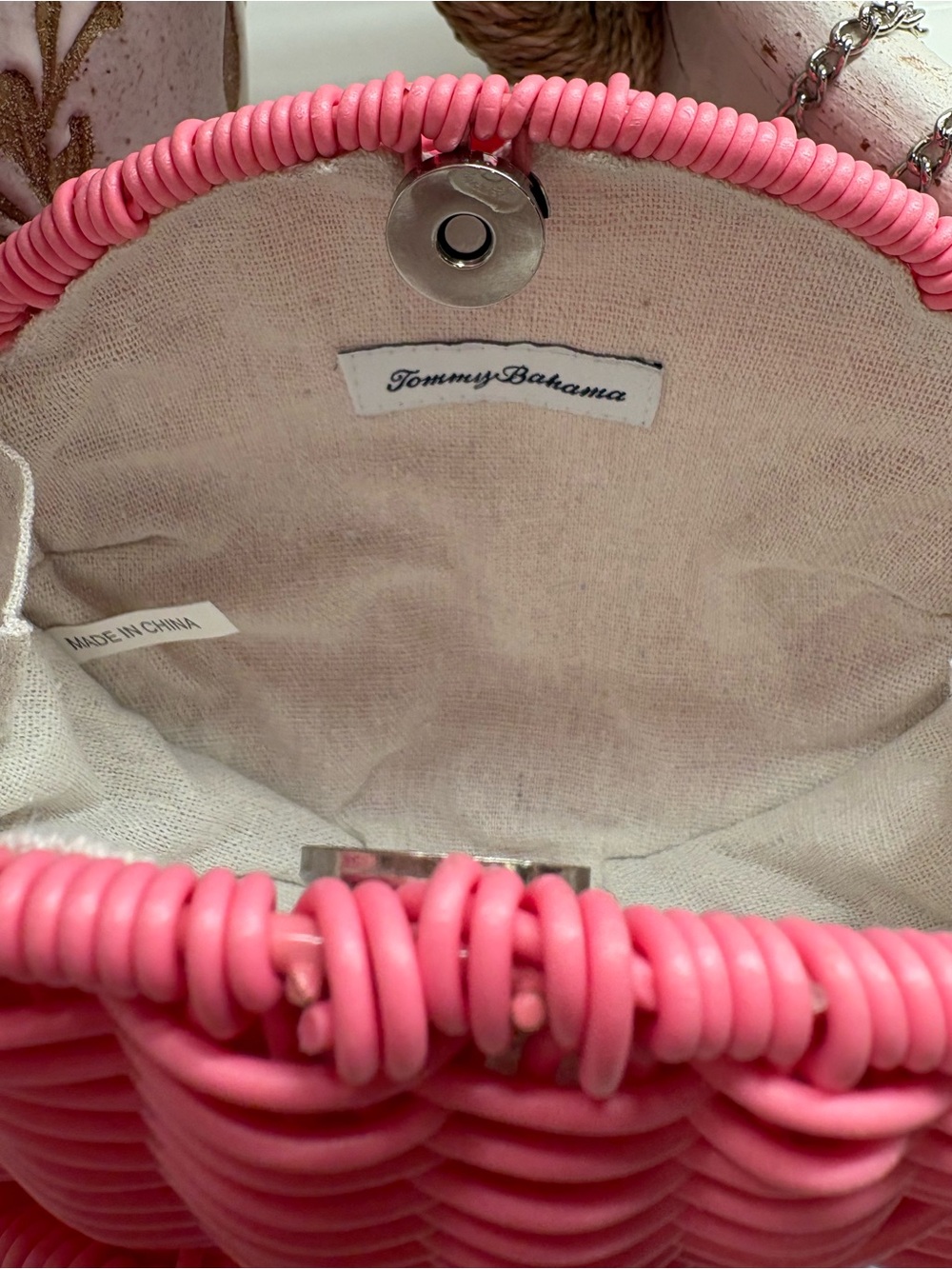 Tommy Bahama Pink Wicker Fish Crossbody Bag with Beaded Chain - Picture 7 of 13
